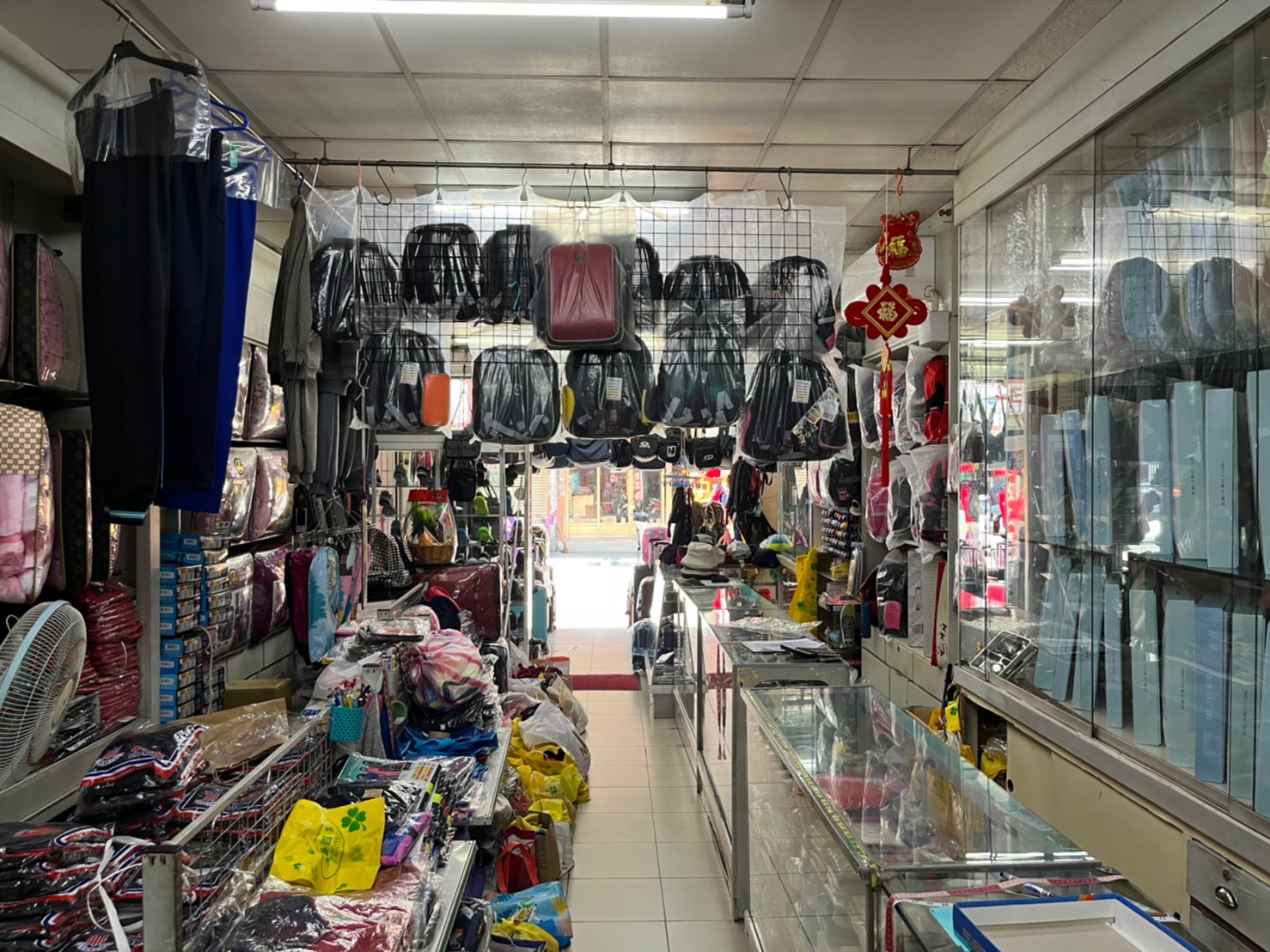 大春百貨店