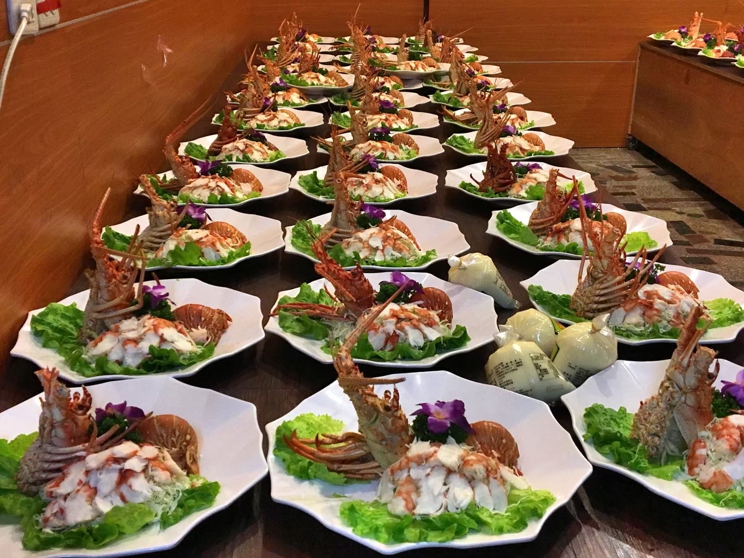 鴻展美食館